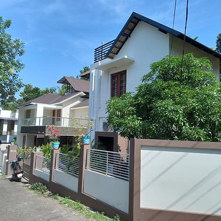 Eka Homes 3Bhdk Villa 트리반드룸 외부 사진